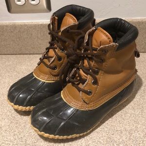 Weather Spirit Womens Duck Boots Size 6